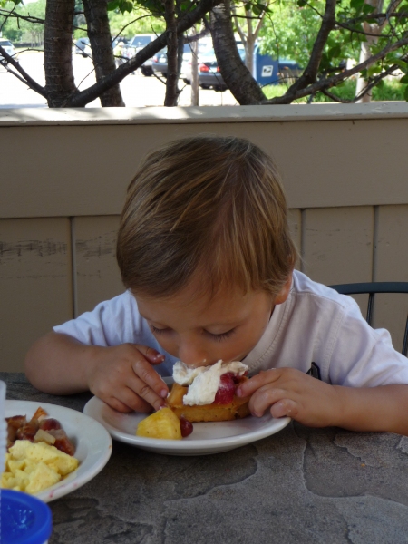 Es schmeckt, ...
