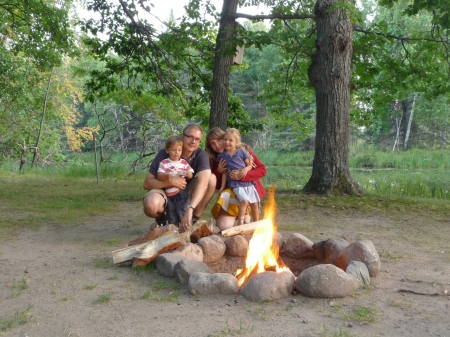 Am Lagerfeuer